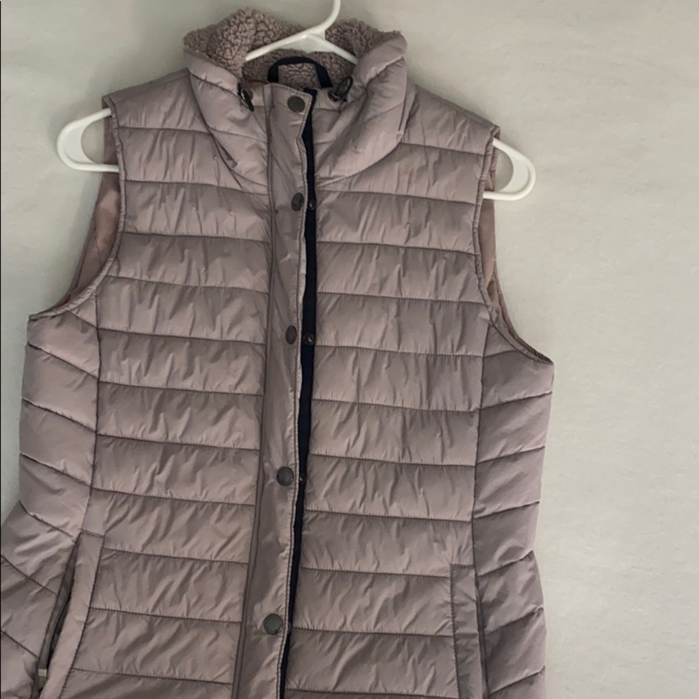 Lilac vest